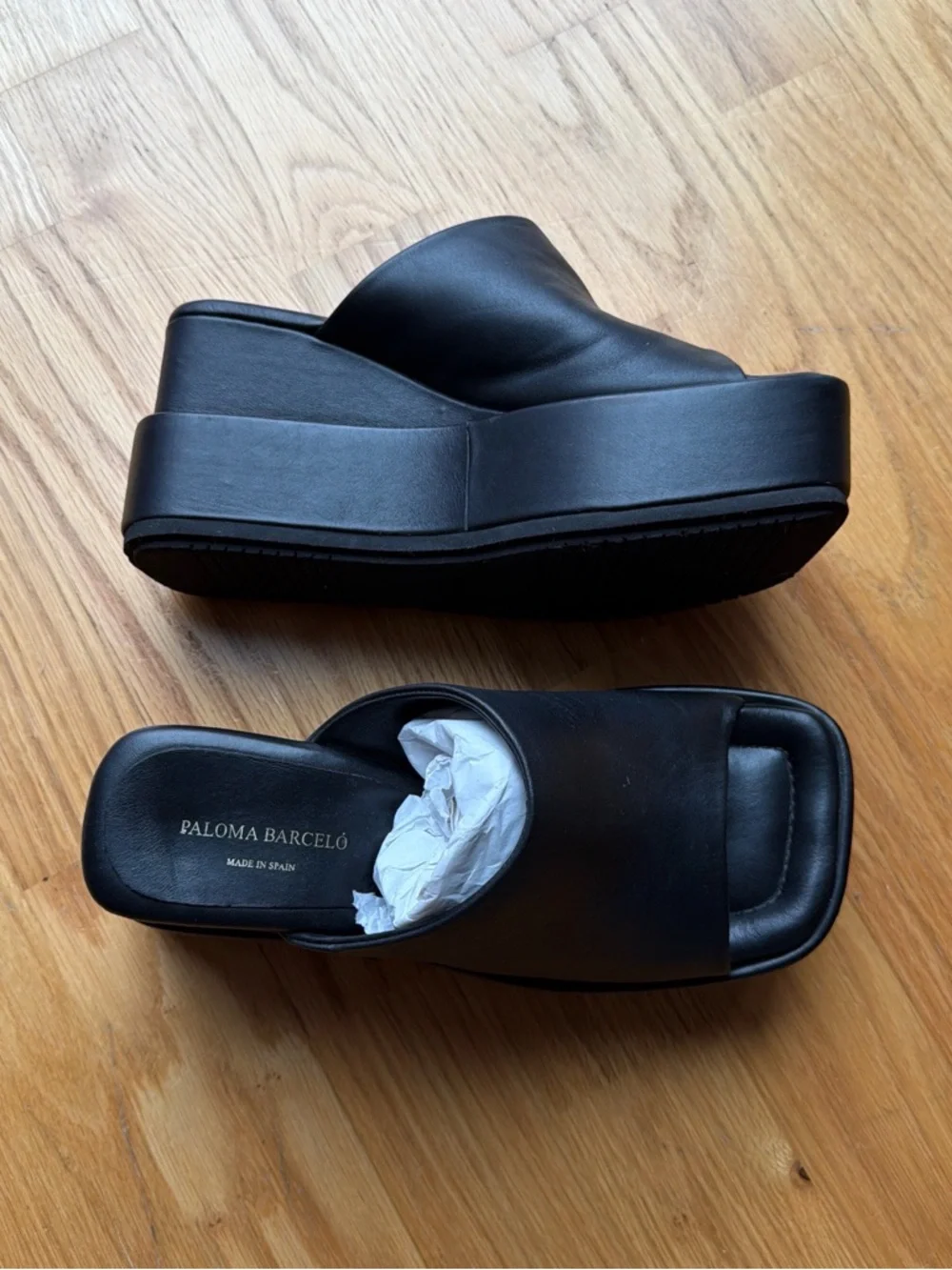 Paloma Barceló Black Leather Platform Slide sandals - Picture 2 of 7